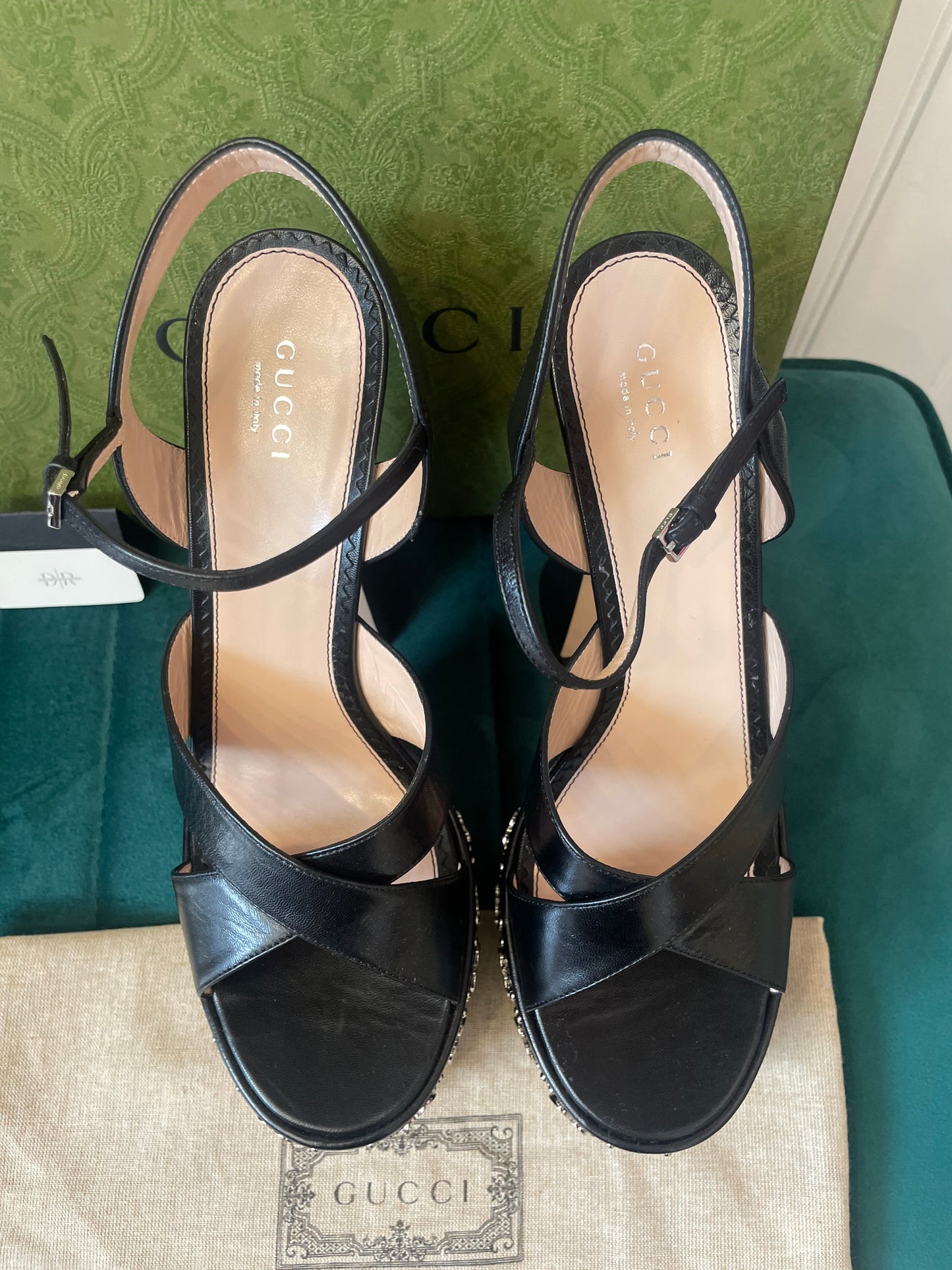 Gucci WOMEN'S SANDAL WITH INTERLOCKING G STUDS size 39